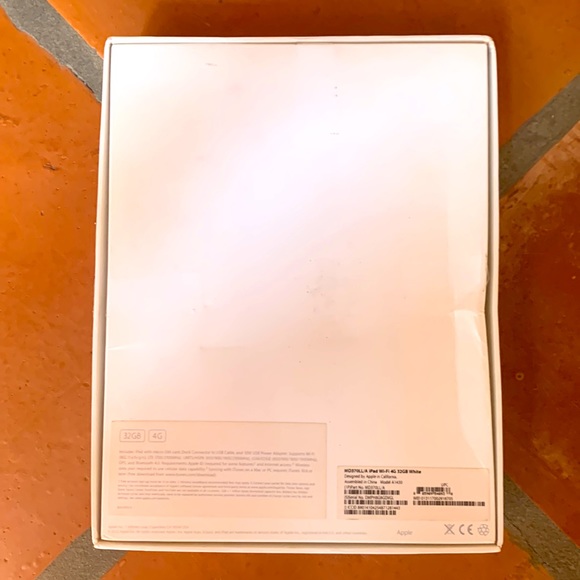 APPLE iPad 4G 32GB White A1430 + Hardshell Case + Keyboard + Accessories + Box - Picture 16 of 16